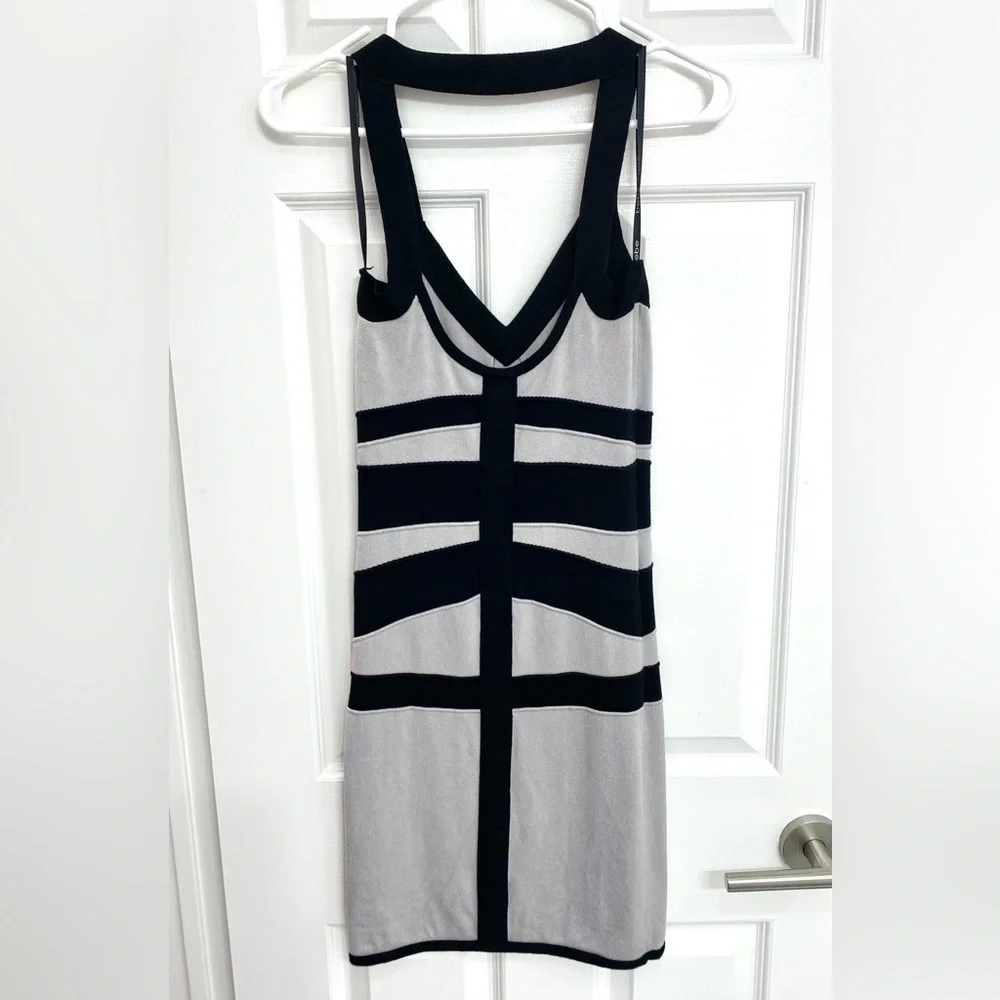 NWOT - Black and Gray Knit Bodycon Dress - Size M - Picture 3 of 4